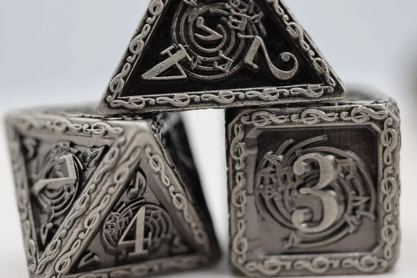 Bardic Song Vibrato RPG Metal Dice Set